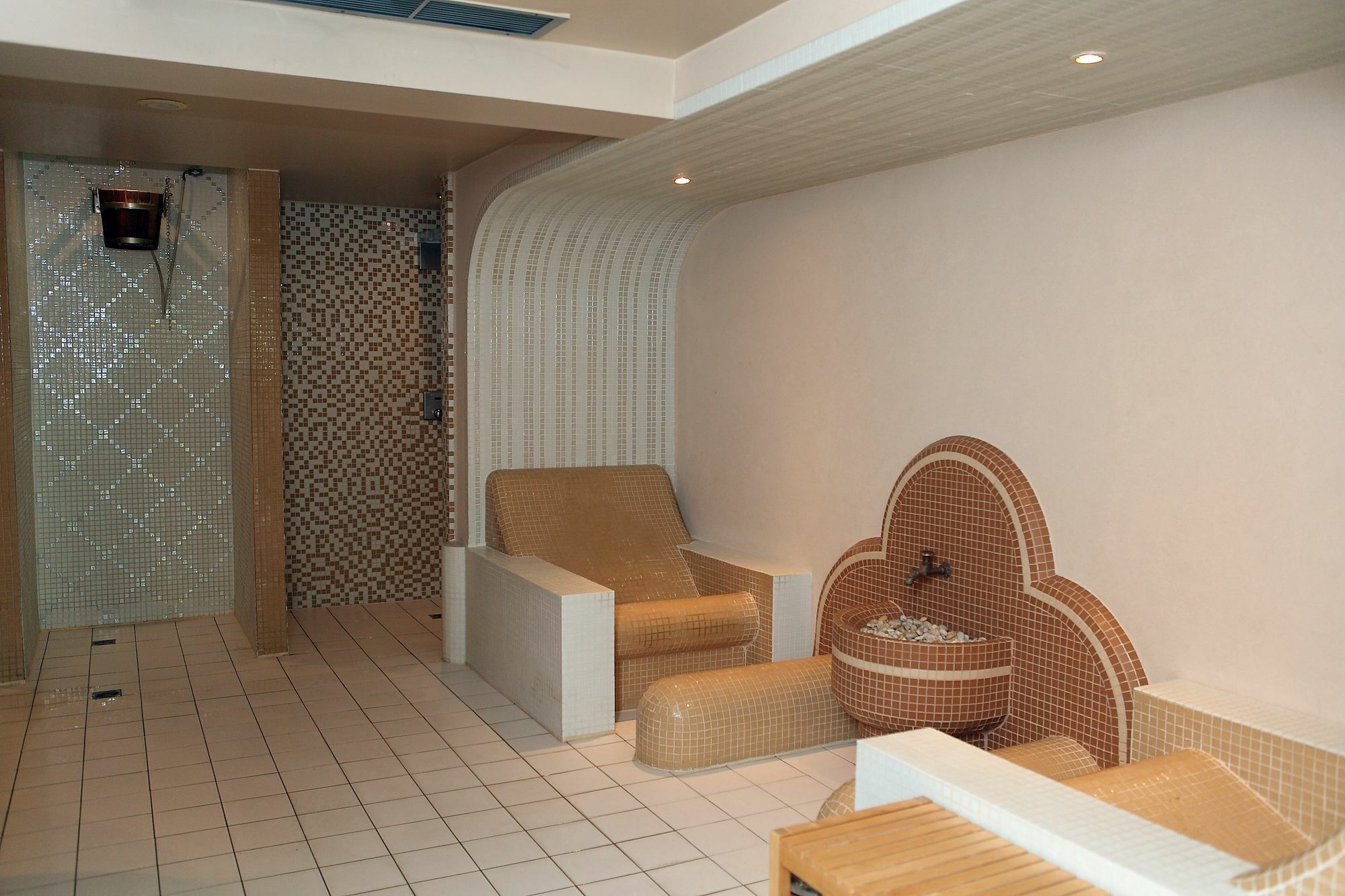 Penthouse Orhideea Aparthotel Bucharest Exterior photo